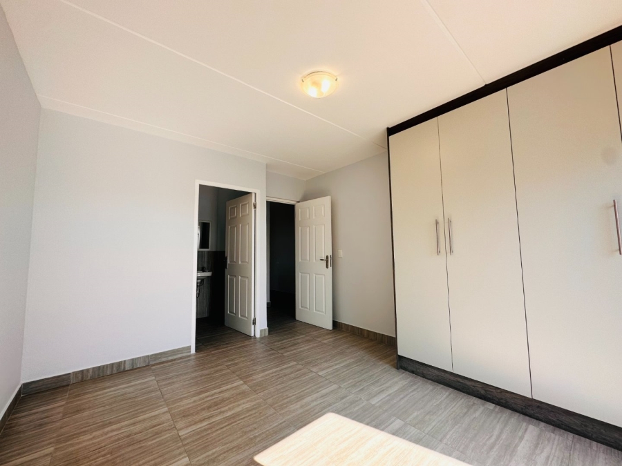 2 Bedroom Property for Sale in Parklands North Western Cape